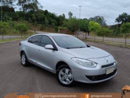 RENAULT - FLUENCE - 2012/2013 - Prata - R$ 45.000,00